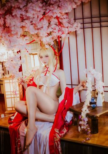 《修女也疯狂2》_超清免费电视剧