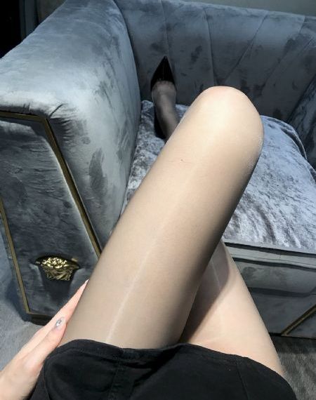 美女被两个黑鬼前后夹击_BD国语全集在线观看