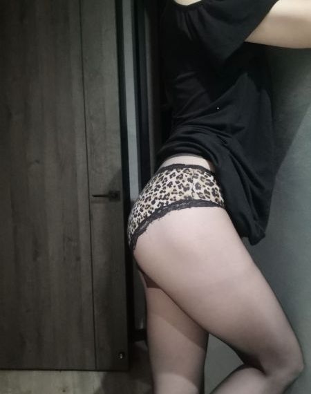 地铁蓝衣女51分钟在线观看_电视剧完整版在线观看