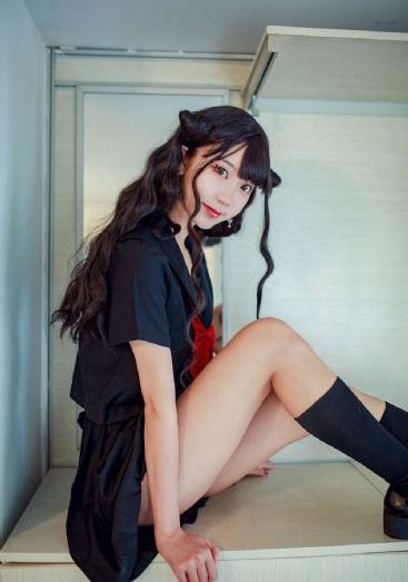 女老师在线免费观看_高清直播在线观看