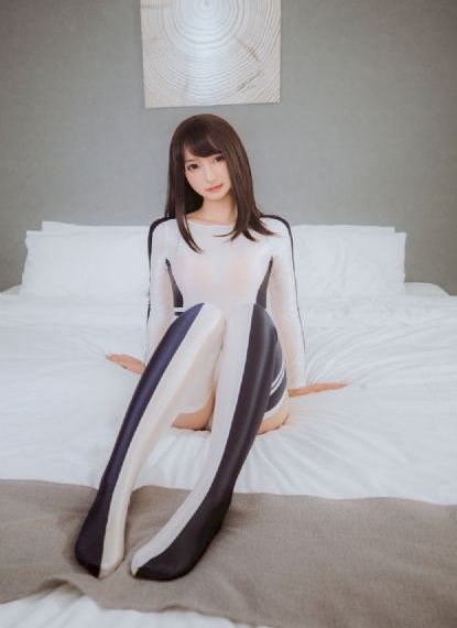 女朋友的妈妈完整版_国产剧电影全集观看